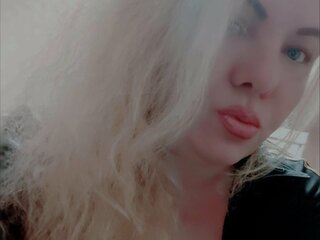 Nude video camshow DelindaCaty